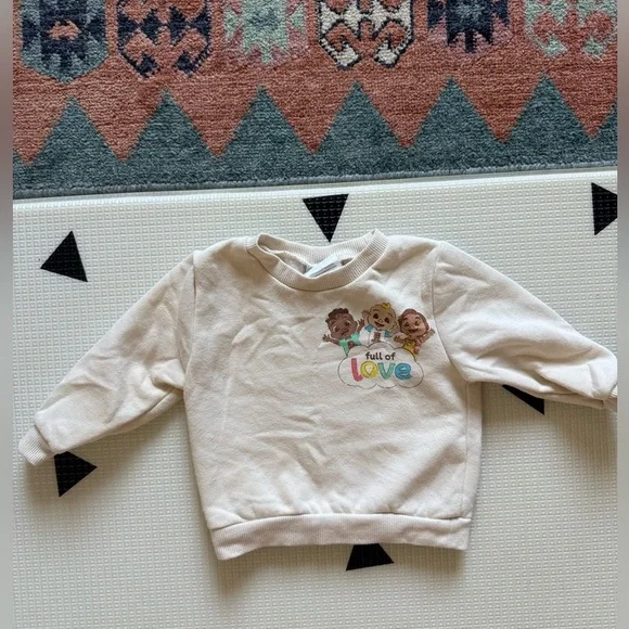 Coceomelon|Baby gender neutral ‘Full of Love' Cream Sweatshirt•••12 months - Picture 4 of 5